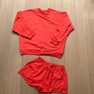 Skatie sweatset: Chris sweatshirt + cooper shorts in Cayenne (bright red)